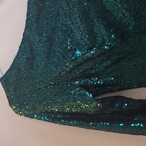 Formal Sequence Green Gown - Picture 5 of 10